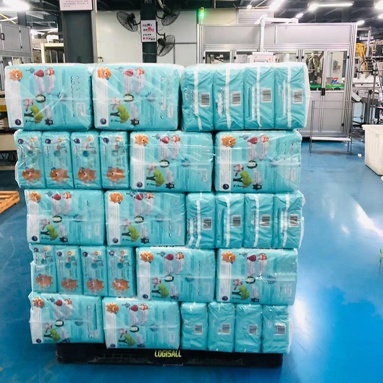 Завод производит продукцию ежедневно.